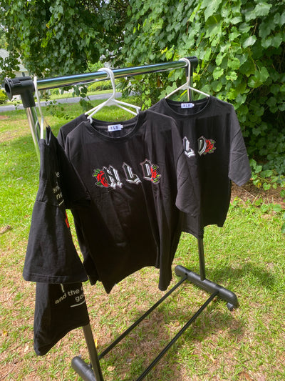 Step into your new phase with style! The NEW PHASE TSHIRT isn’t just a tee—it’s a statement. Soft, breathable, and designed to turn heads wherever you go. Upgrade your wardrobe and show the world your vibe today!
Black 
Front lift 